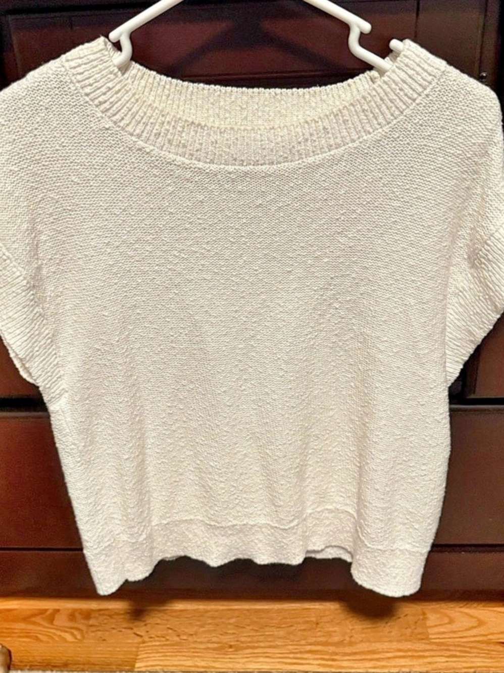 LOFT Textured Short Sleeve Sweater in White Like New